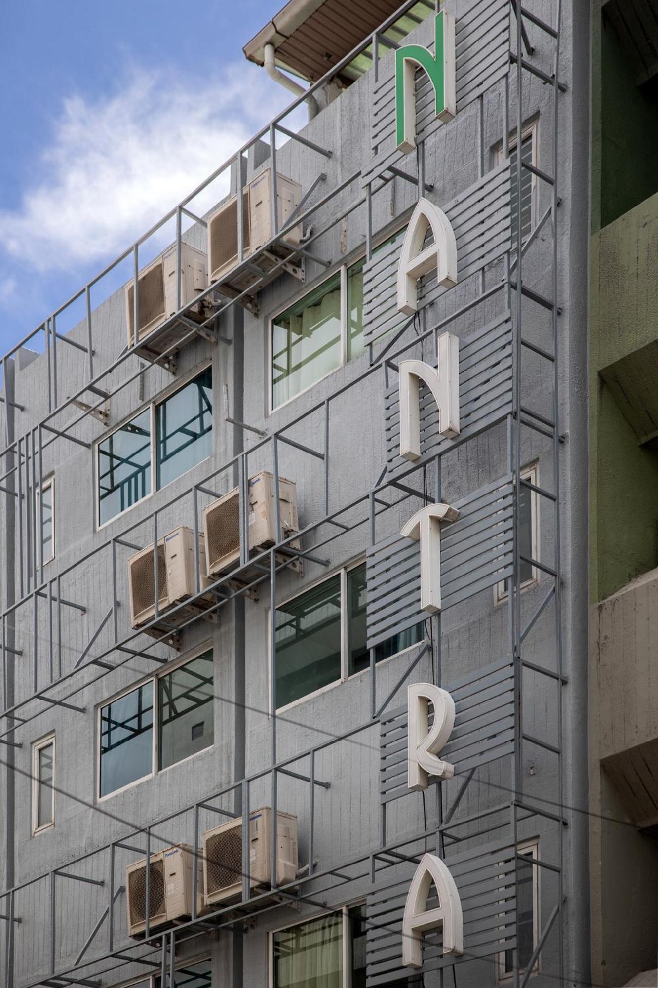 Hotel Nantra Silom Bangkok Exterior foto