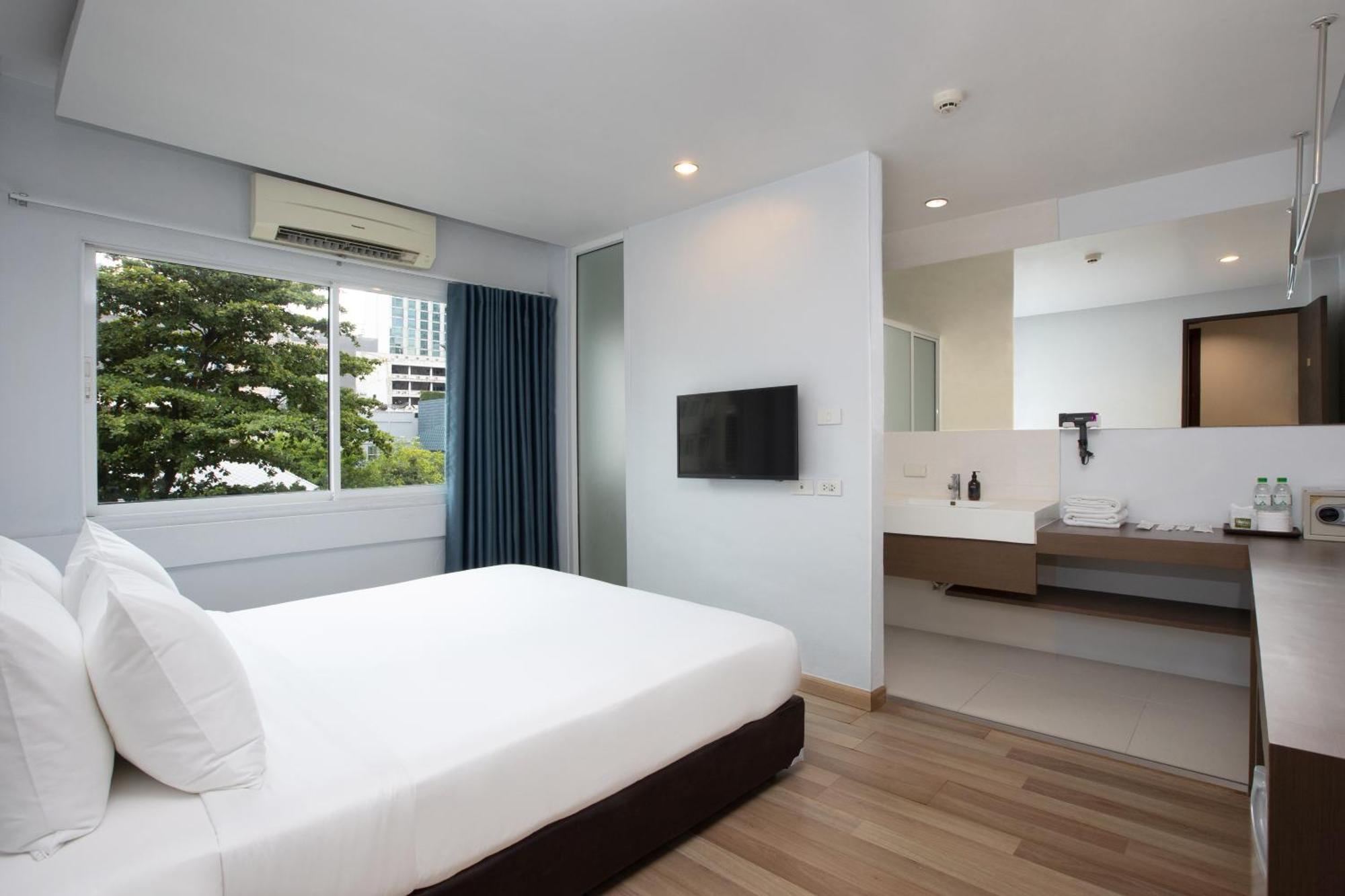 Hotel Nantra Silom Bangkok Exterior foto