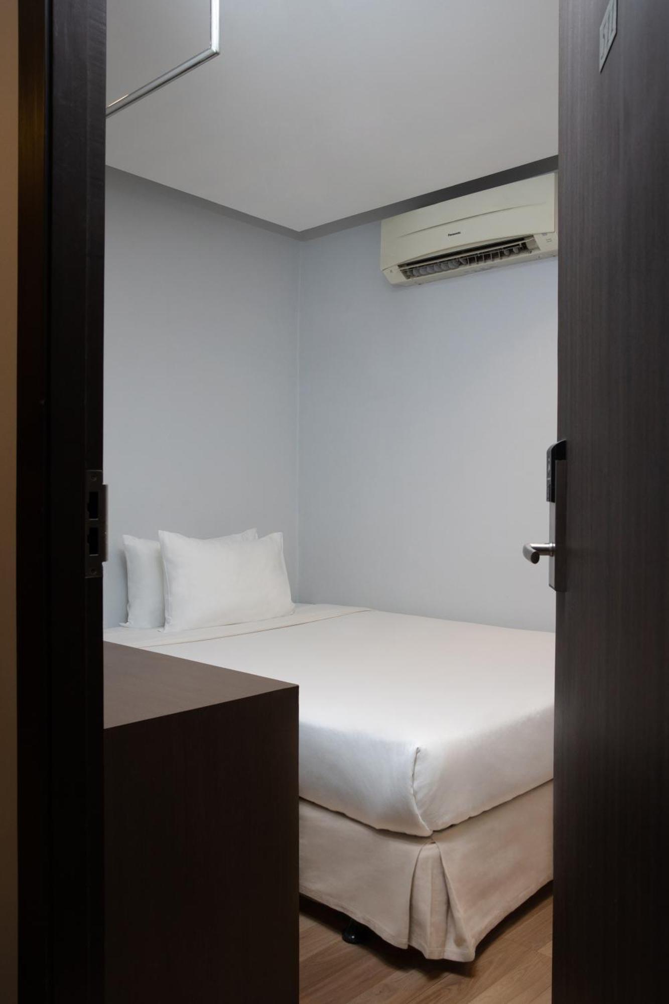 Hotel Nantra Silom Bangkok Zimmer foto